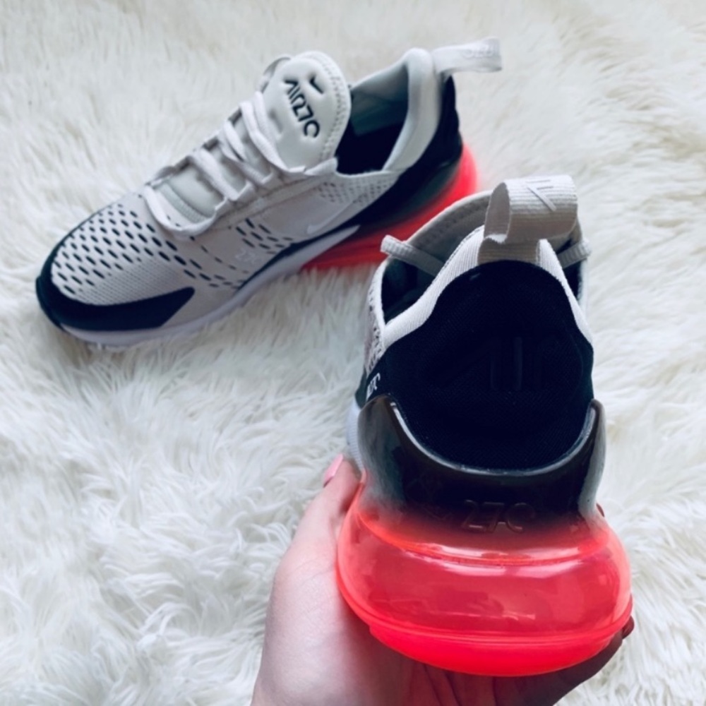 Nike Air Max 270 - Picture 5 of 7